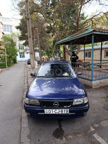 Opel Astra 1997, 654,231 km - 1.6 l - Biləsuvar