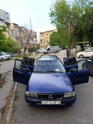 Opel Astra 1997, 654,231 km - 1.6 l - Biləsuvar