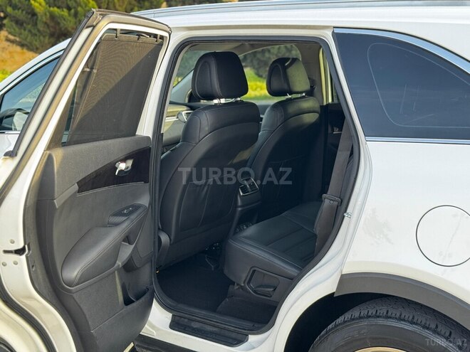Kia Sorento-15