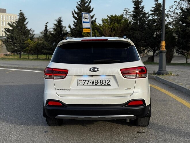 Kia Sorento-5