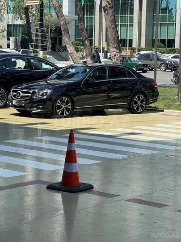 Mercedes E 220 2015, 266,000 km - 2.2 l - Bakı