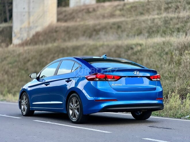 Hyundai Elantra 2018, 131,966 km - 2.0 l - Bakı