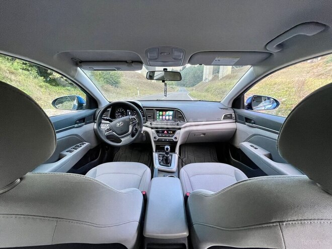 Hyundai Elantra 2018, 131,966 km - 2.0 l - Bakı