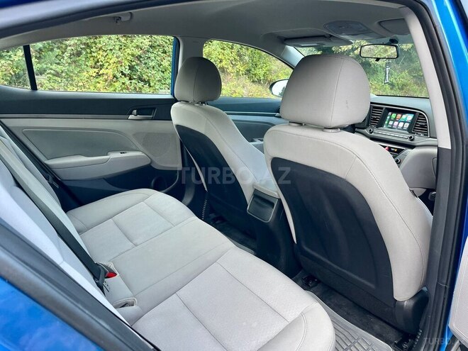 Hyundai Elantra 2018, 131,966 km - 2.0 l - Bakı