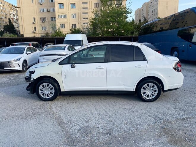 Nissan Tiida 2012, 131,200 km - 1.6 л - Bakı