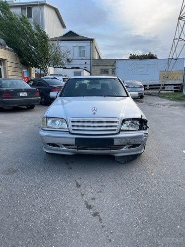 Mercedes C 180 1999, 236,878 km - 1.8 л - Bakı