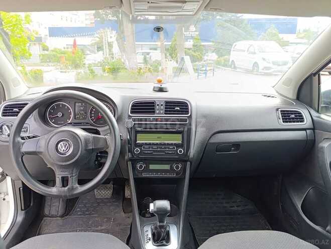 Volkswagen Polo 2009, 217,174 km - 1.4 л - Bakı