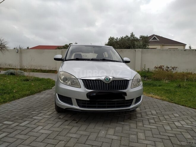 Skoda Fabia 2012, 218,000 km - 1.6 l - Bakı