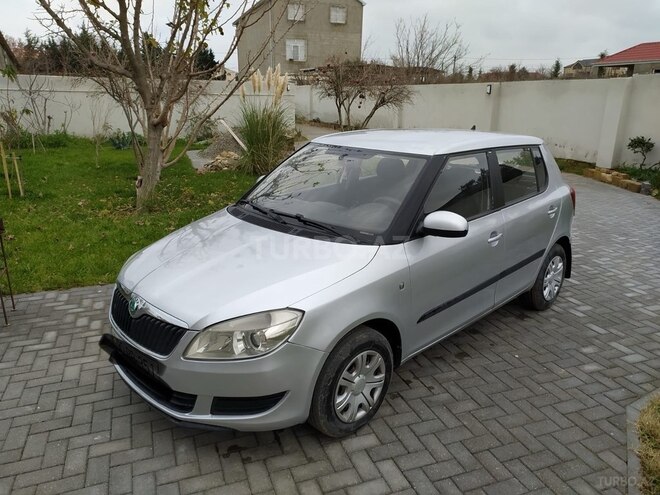 Skoda Fabia 2012, 218,000 km - 1.6 l - Bakı