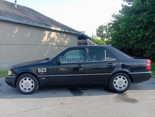Mercedes C 220 1996, 390,000 km - 2.2 l - Bakı