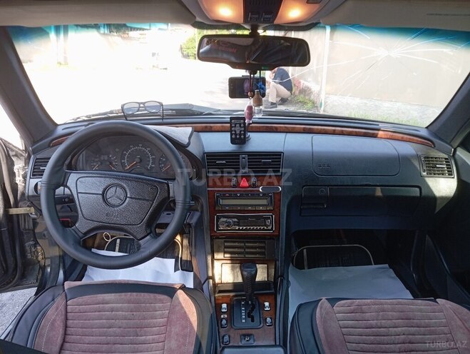 Mercedes C 220 1996, 390,000 km - 2.2 l - Bakı