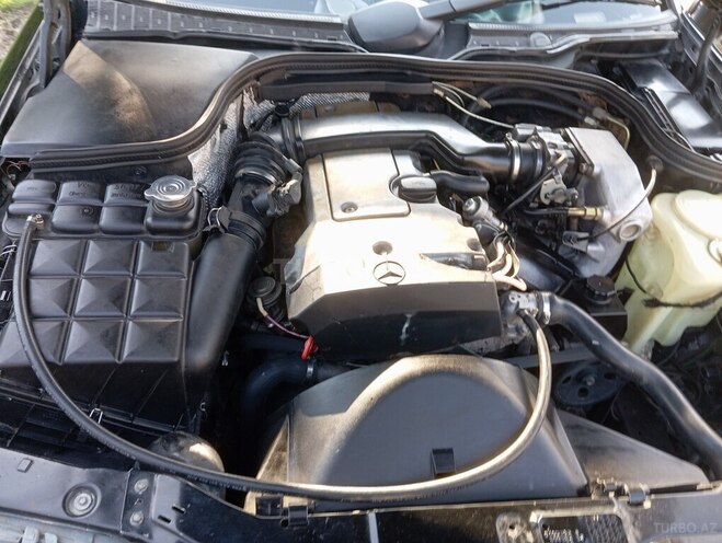 Mercedes C 220 1996, 390,000 km - 2.2 l - Bakı