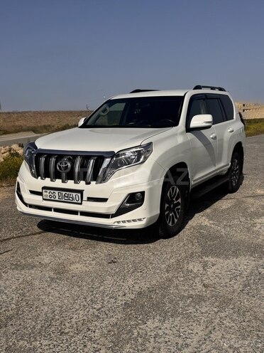 Toyota Land Cruiser Prado-4