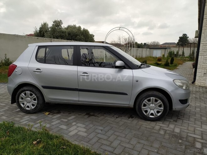 Skoda Fabia 2013, 218,000 km - 1.6 l - Bakı