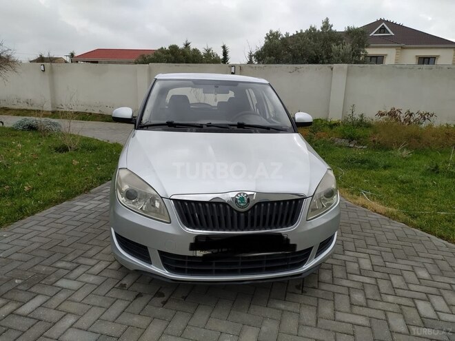Skoda Fabia 2013, 218,000 km - 1.6 l - Bakı