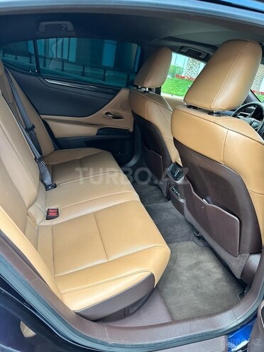 Lexus ES 300h 2020, 120,000 km - 2.5 l - Bakı
