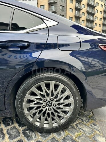Lexus ES 300h 2020, 120,000 km - 2.5 l - Bakı