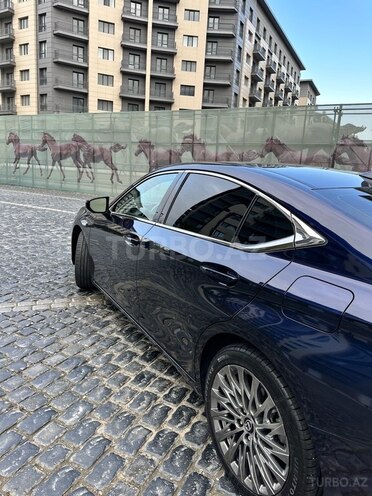 Lexus ES 300h 2020, 120,000 km - 2.5 l - Bakı