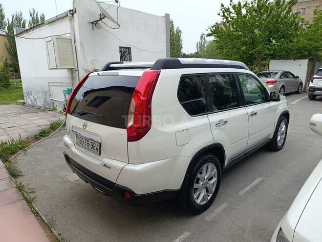 Nissan X-Trail 2011, 296,000 km - 2.5 л - Bakı