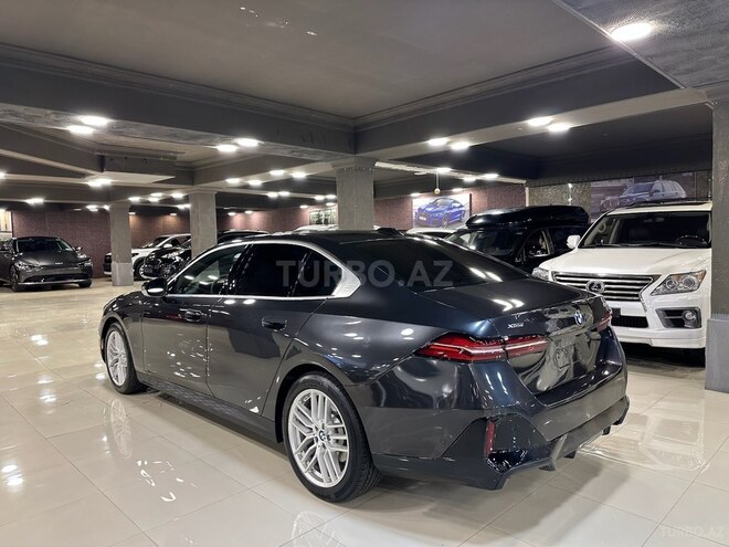 BMW 530e 2024, 9,000 km - 2.0 l - Bakı