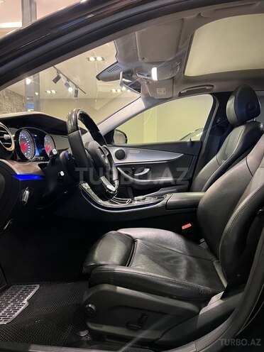 Mercedes E 220 d-10