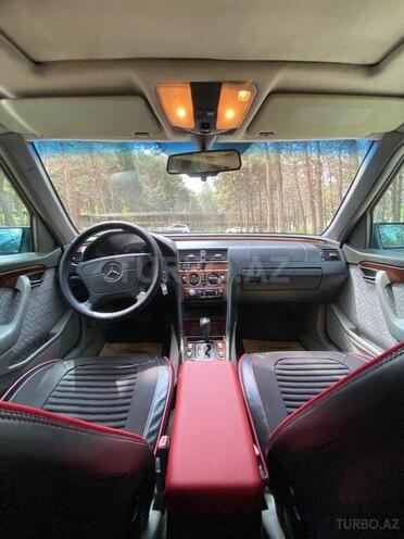 Mercedes C 220 1995, 256,000 km - 2.2 l - Bakı
