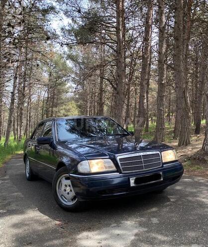Mercedes C 220 1995, 256,000 km - 2.2 l - Bakı