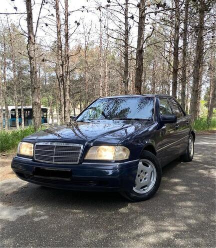 Mercedes C 220 1995, 256,000 km - 2.2 l - Bakı