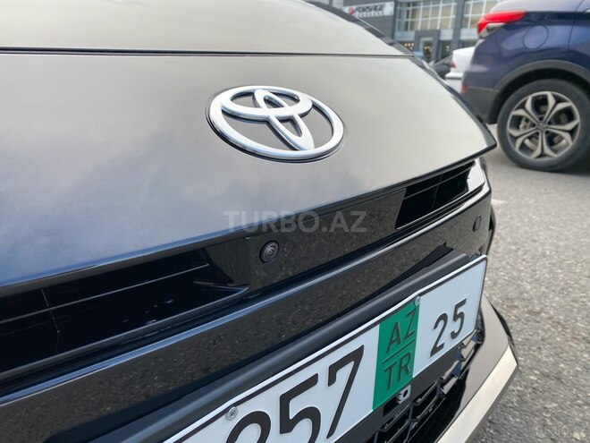 Toyota Camry-15