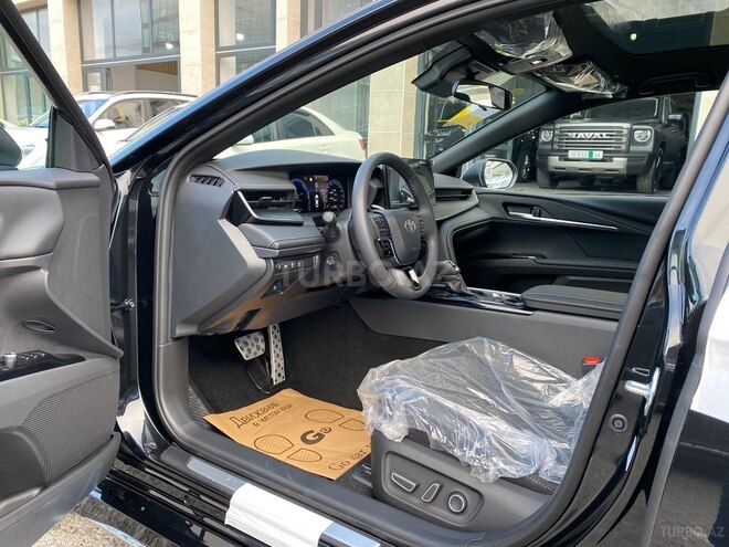 Toyota Camry-8