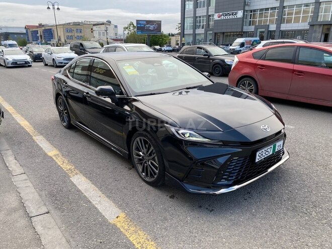 Toyota Camry-3