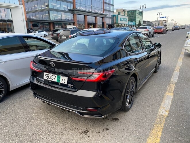 Toyota Camry-6