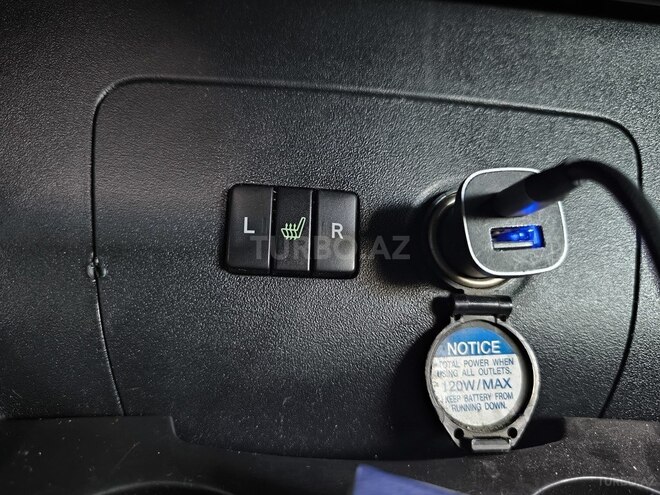 Toyota Prius 2013, 191,000 km - 1.8 л - Bakı