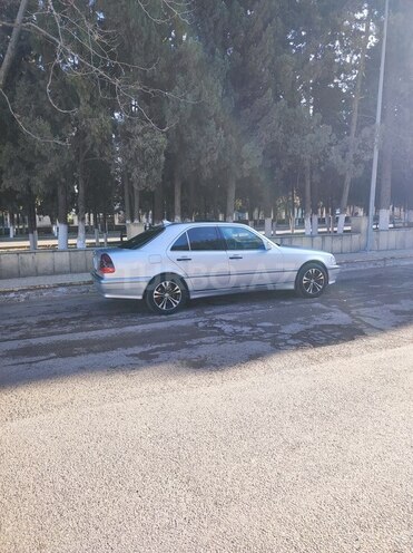 Mercedes C 230 1999, 227,800 km - 2.4 л - Gəncə