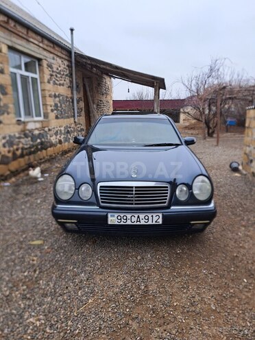 Mercedes E 240 1997, 292,000 km - 2.4 l - Gəncə