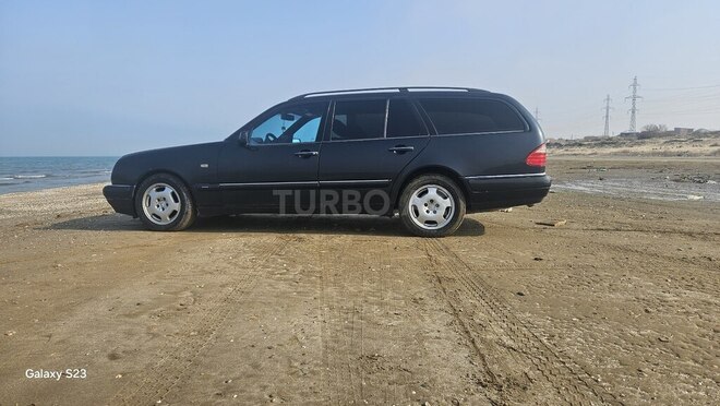 Mercedes E 240 1998, 232,750 km - 2.4 l - Sumqayıt