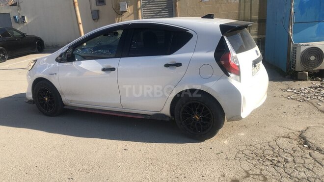 Toyota Aqua 2018, 290,000 km - 1.5 l - Bakı