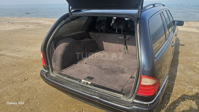 Mercedes E 240 1998, 232,750 km - 2.4 l - Sumqayıt