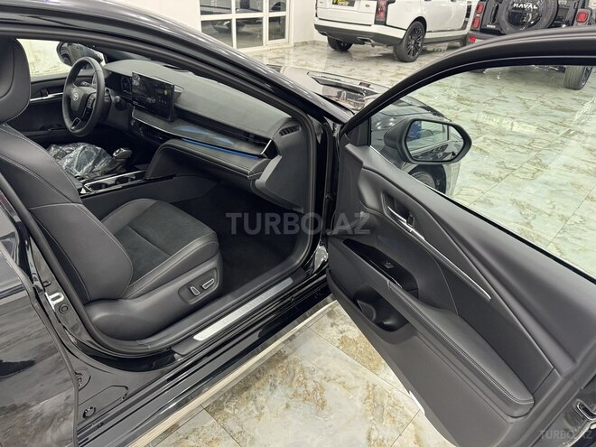 Toyota Camry-16