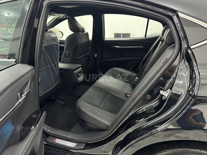 Toyota Camry-11