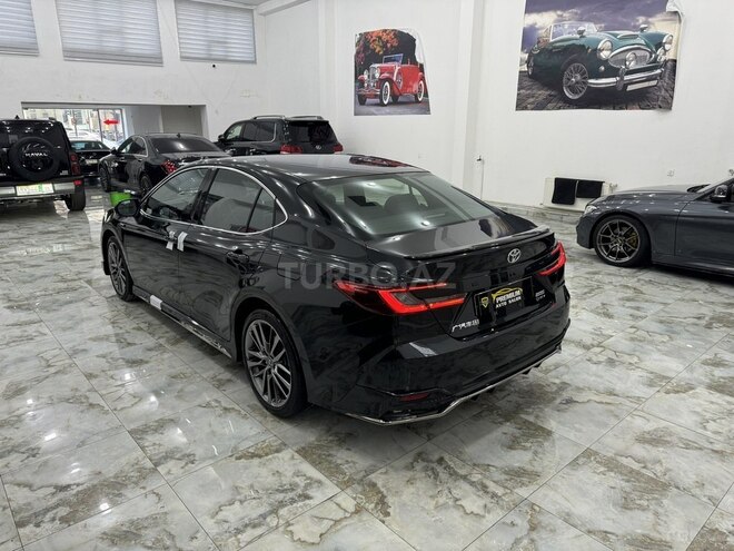 Toyota Camry-5