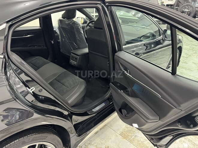 Toyota Camry-14