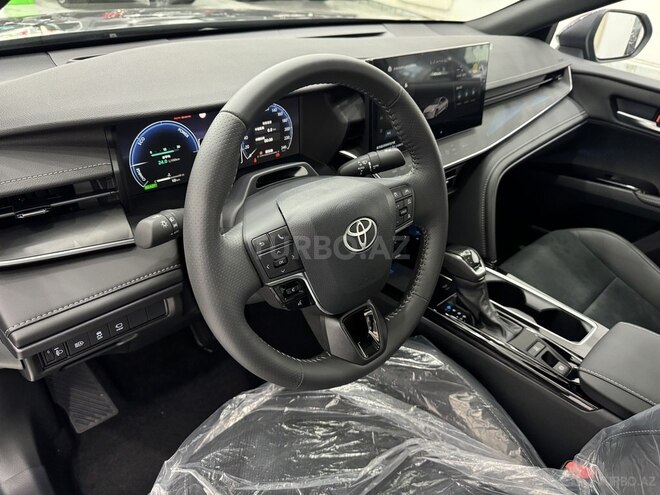 Toyota Camry-7