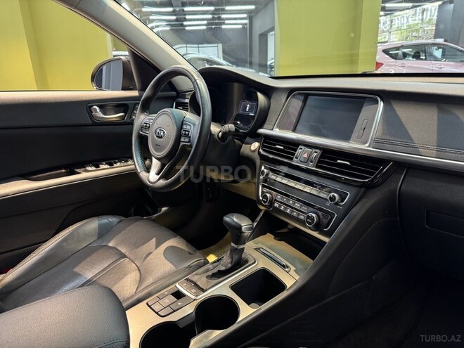 Kia Optima-15
