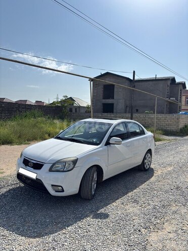 Kia Rio 2011, 300,000 km - 1.6 l - Bakı
