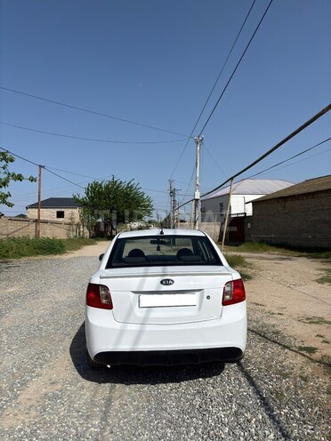 Kia Rio 2011, 300,000 km - 1.6 l - Bakı