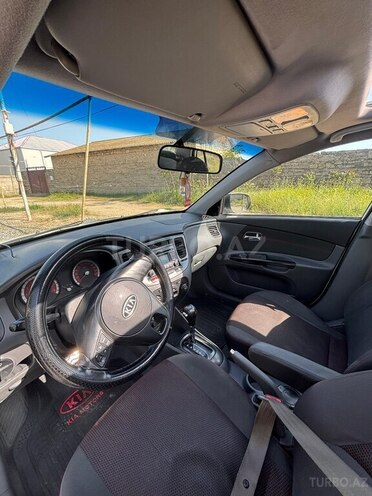 Kia Rio 2011, 300,000 km - 1.6 l - Bakı