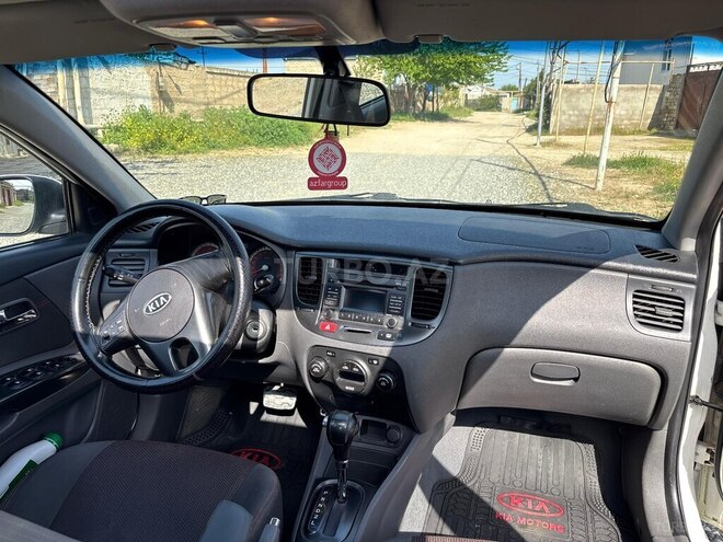 Kia Rio 2011, 300,000 km - 1.6 l - Bakı