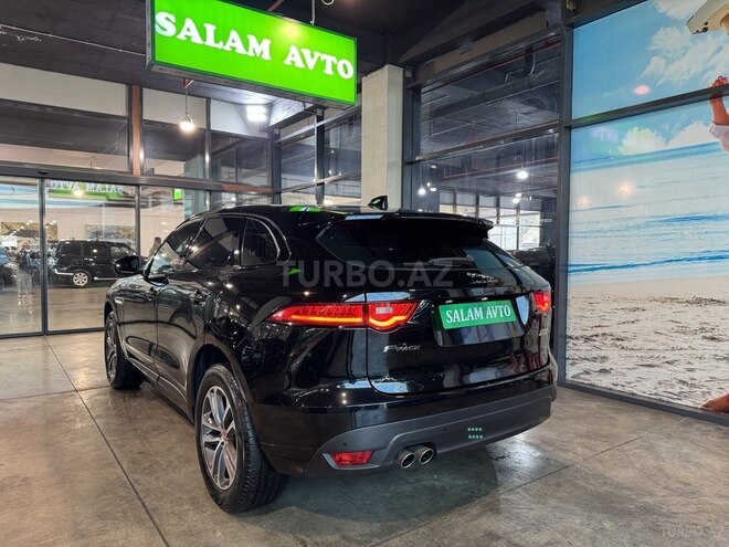 Jaguar F-Pace R-4