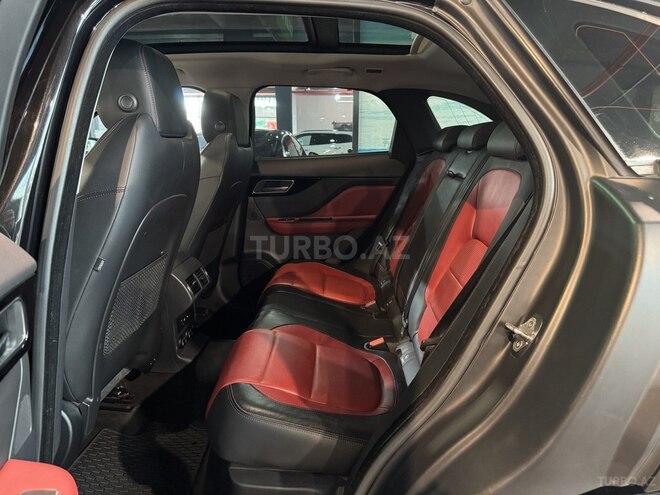 Jaguar F-Pace R-13